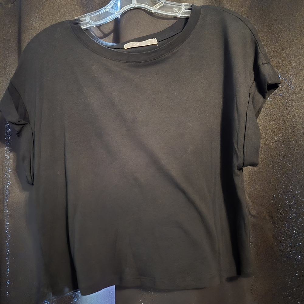 Elegant Black Women's Tresics Crop Top